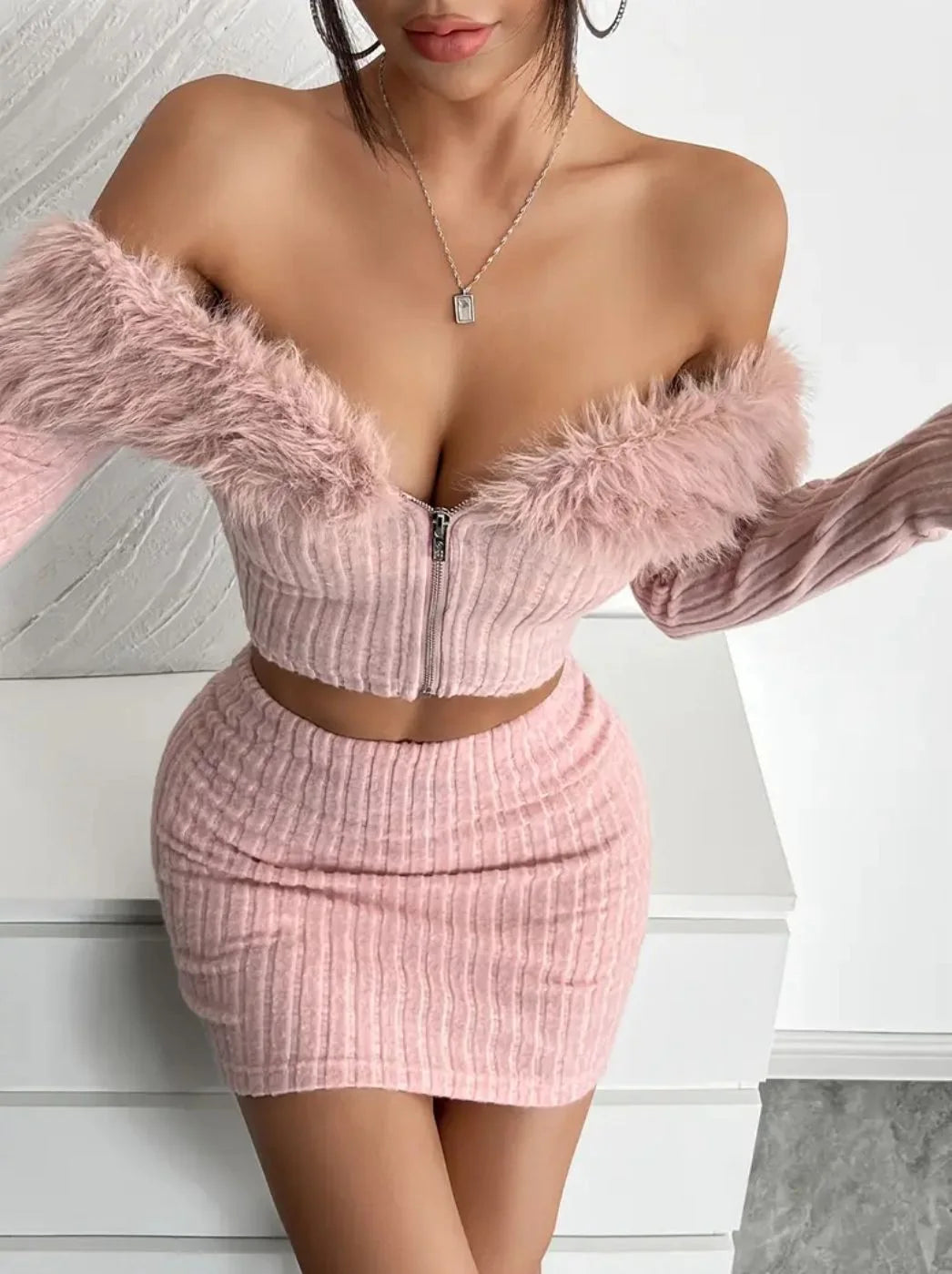 Ensemble Pull Court et jupe Fourrure Hivernale